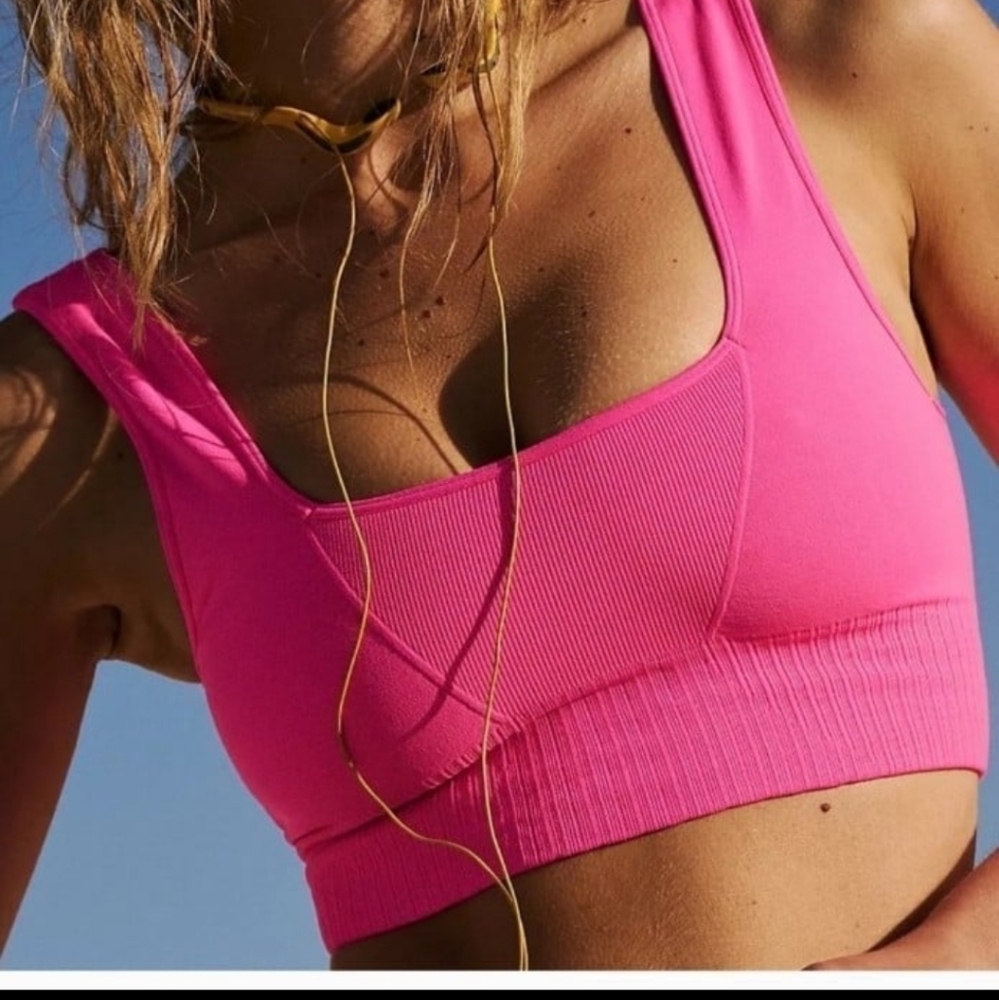 Nwot! Free People movement good karma square neck bra hot pink